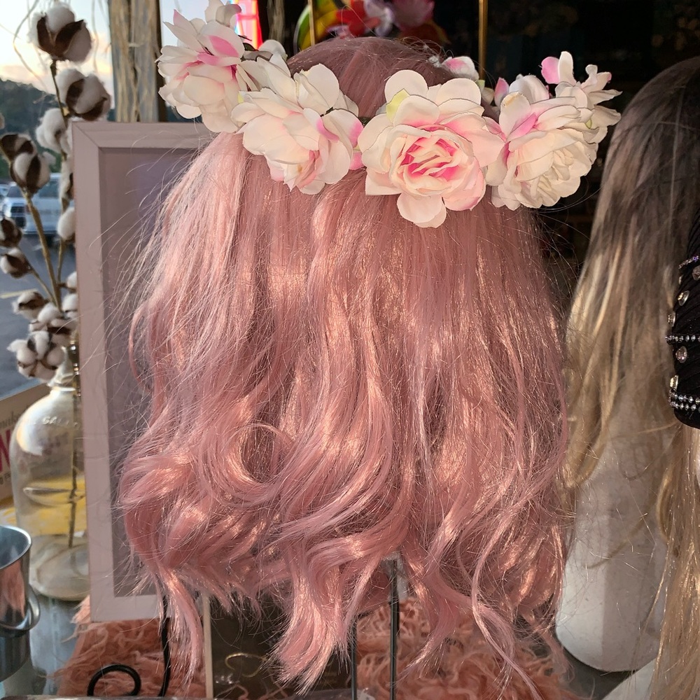 Pink wig - Picture 2 of 2